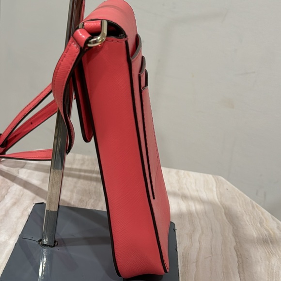 Kate Spade Staci Cellphone Crossbody Bag EUC - Picture 6 of 16